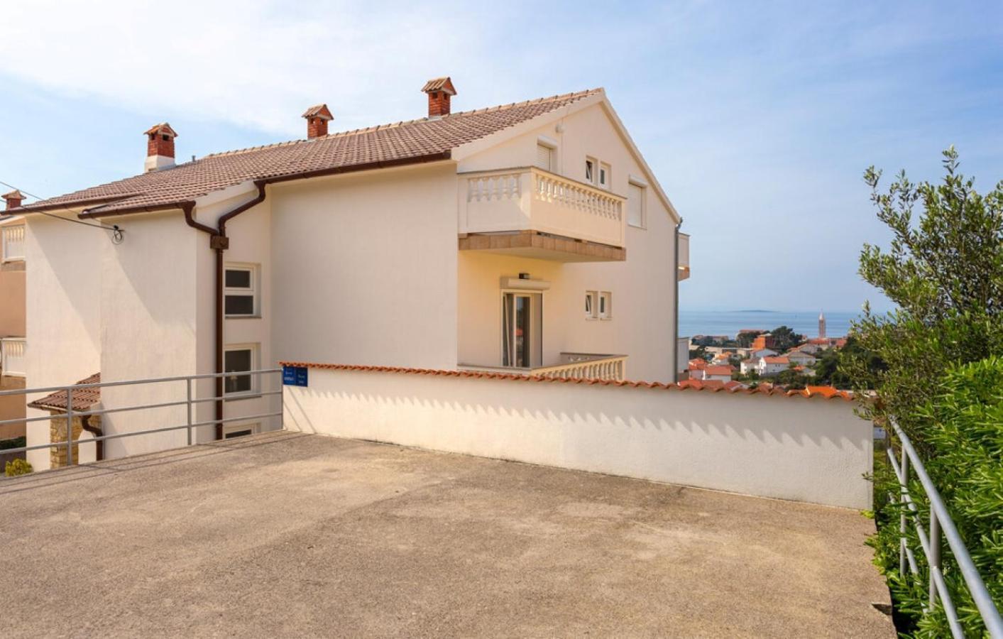 Guest House Lucija Banjol Zewnętrze zdjęcie